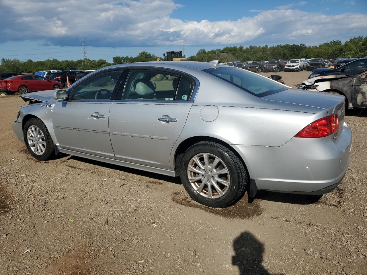 1G4HC5EM6BU125210 BUICK LUCERNE 2011 SILVER Photo 2