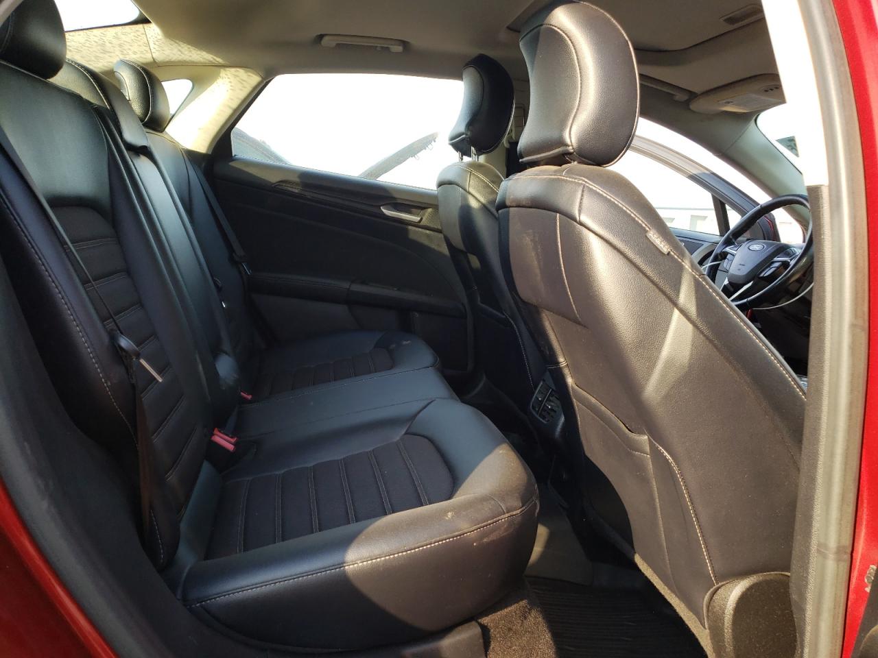 2018 Ford Fusion Se VIN: 3FA6P0HD5JR251813 Lot: 65827555