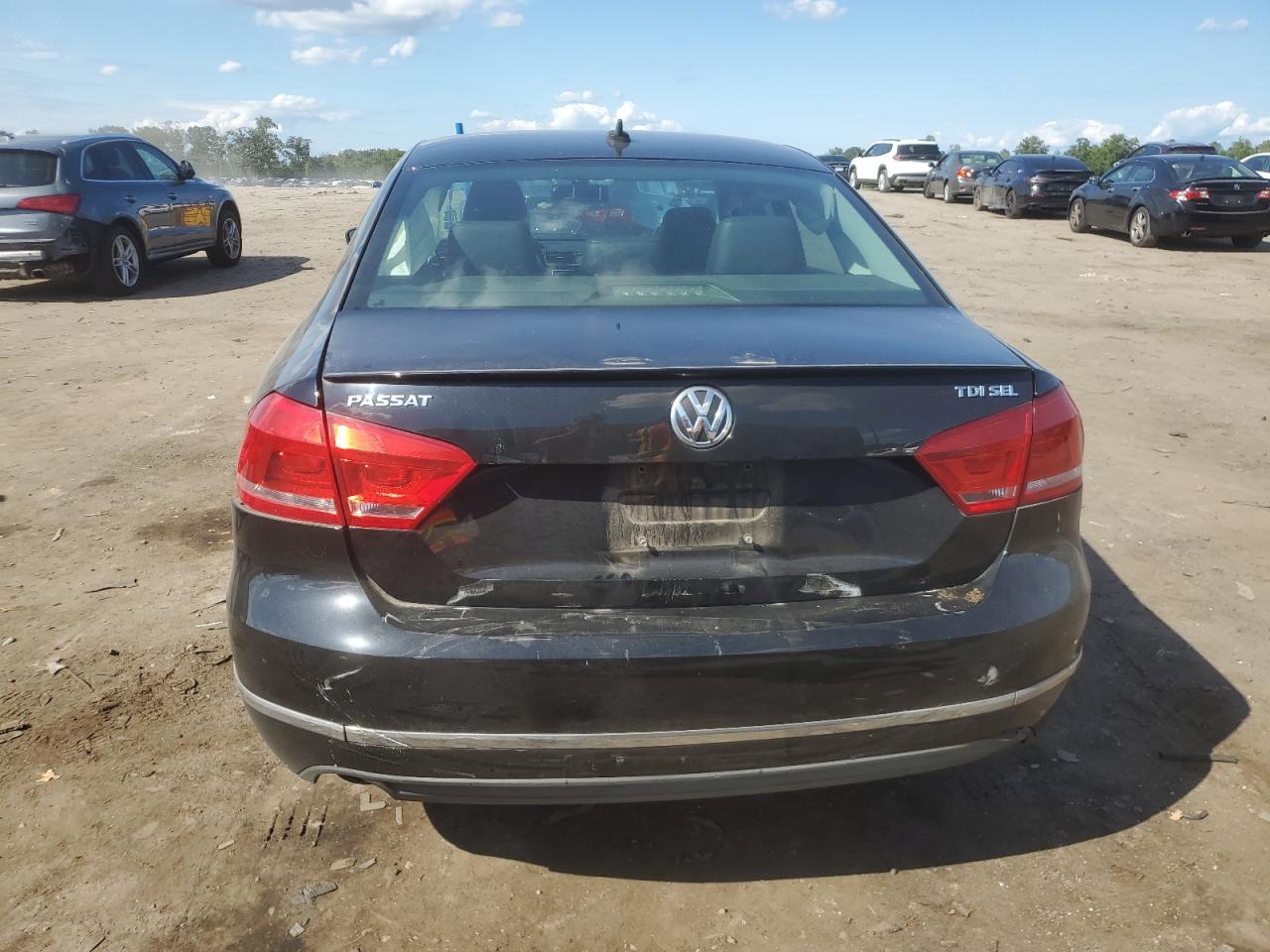 2013 Volkswagen Passat Sel VIN: 1VWCN7A3XDC120129 Lot: 70227155