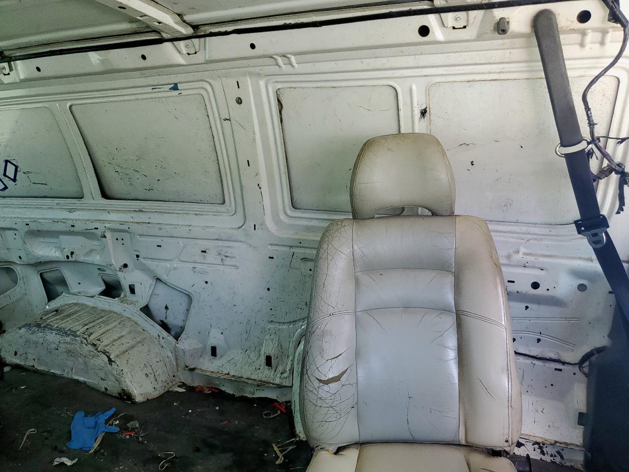 1996 Ford Econoline E150 Van VIN: 1FBJS31G5THB66326 Lot: 69278385