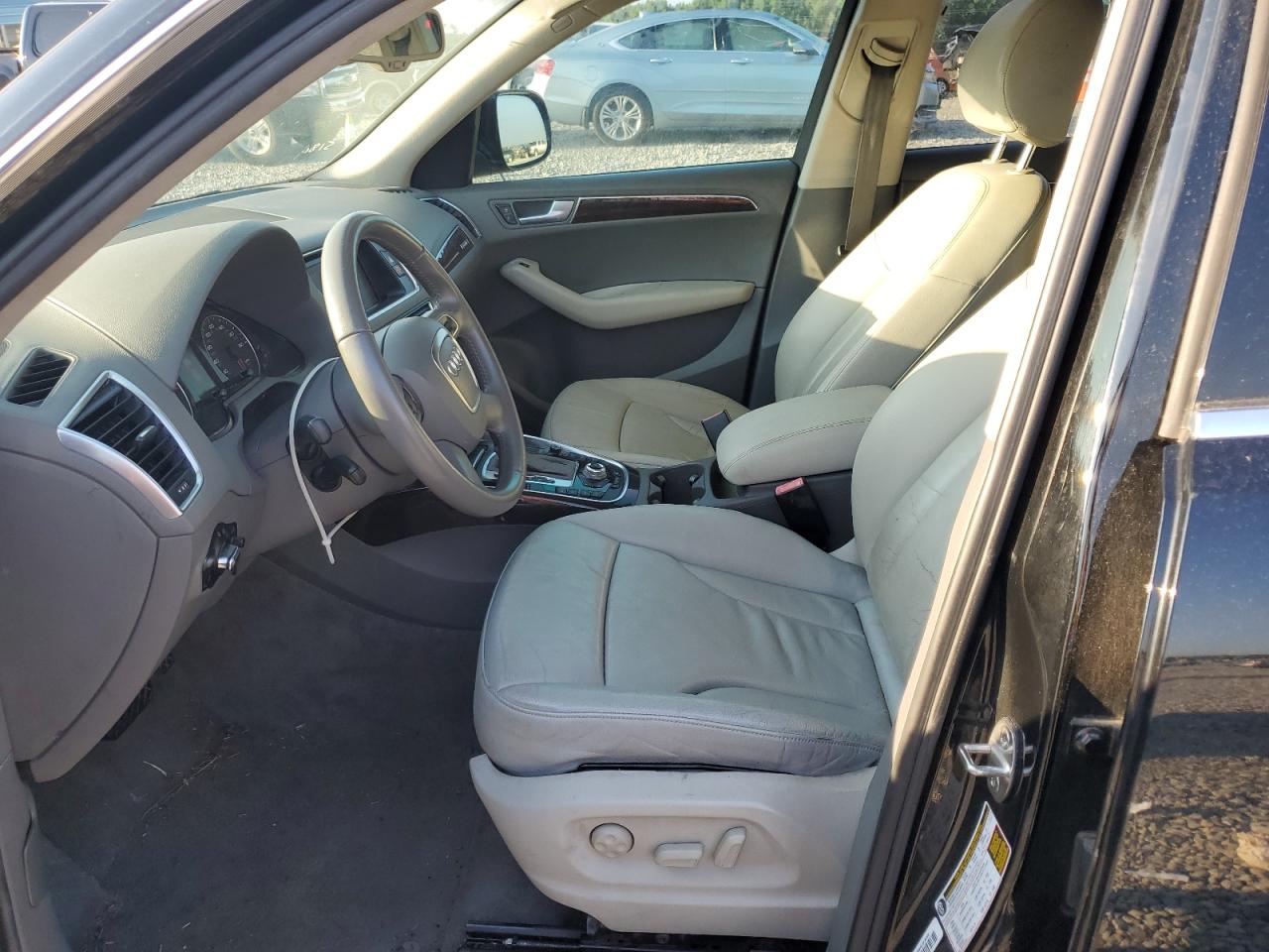 2011 Audi Q5 Premium Plus VIN: WA1LFAFP6BA016135 Lot: 69647505