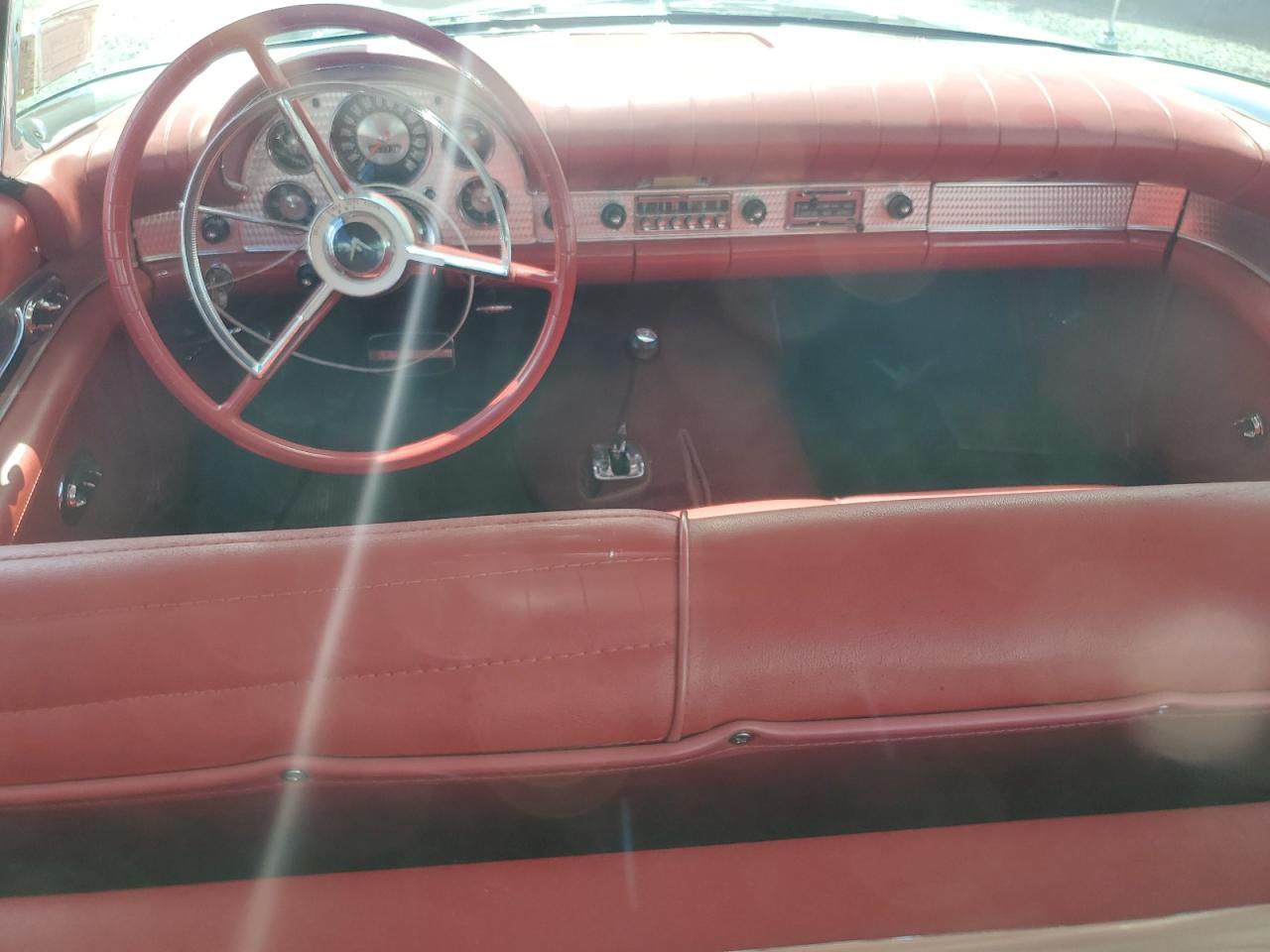 1957 Ford Thunderbir VIN: D7FH185720 Lot: 70134385