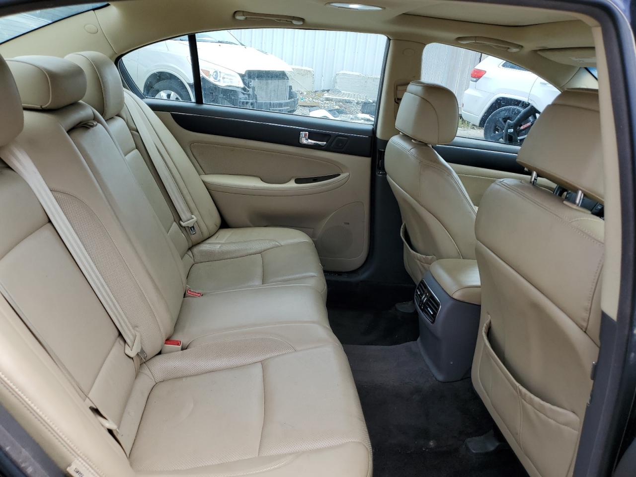 2010 Hyundai Genesis 4.6L VIN: KMHGC4DF5AU094197 Lot: 66178005