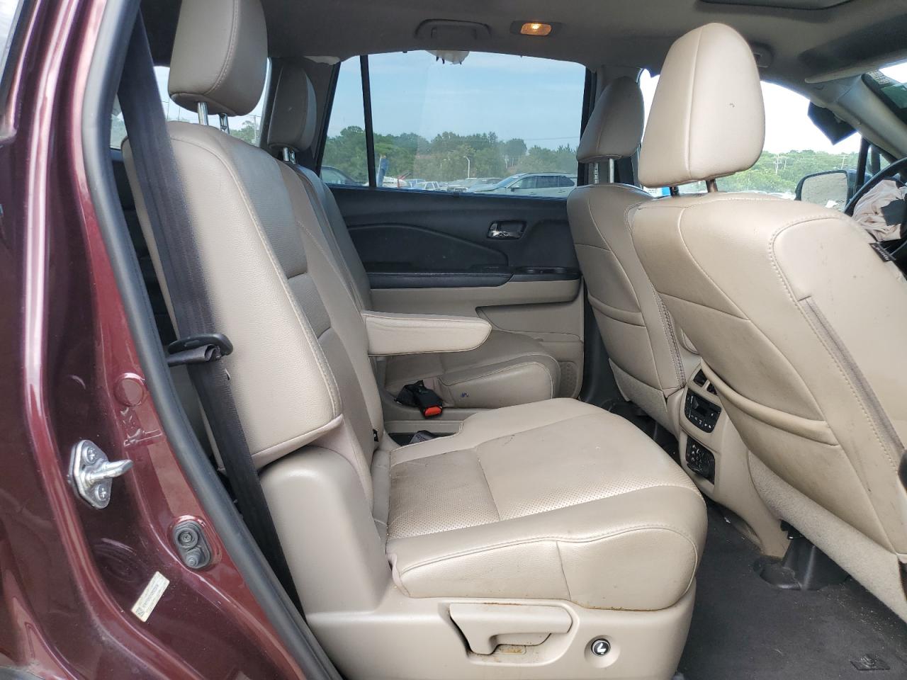 2016 Honda Pilot Elite VIN: 5FNYF6H01GB025896 Lot: 68533435