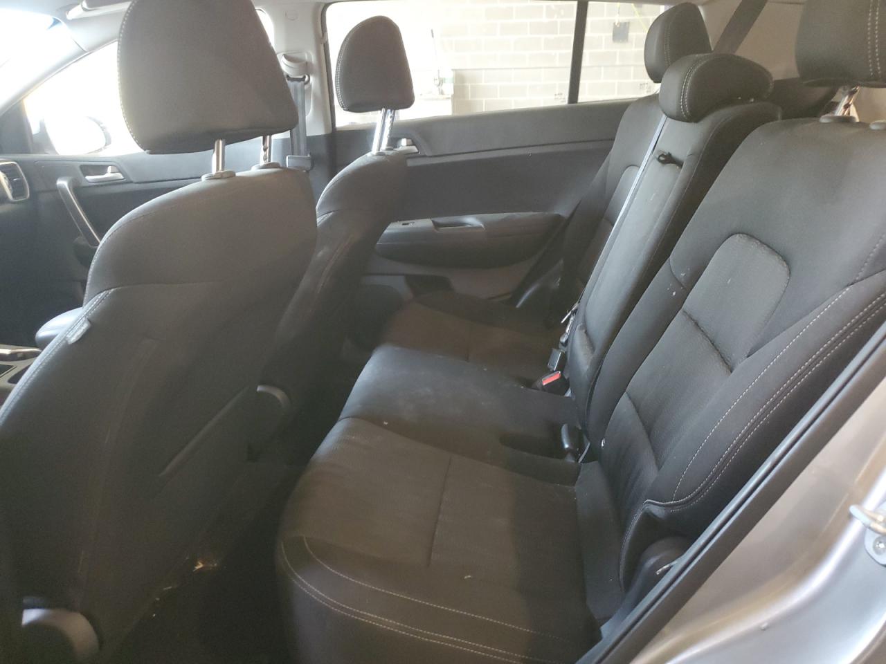 2019 Kia Sportage Lx VIN: KNDPMCAC1K7592810 Lot: 70136885