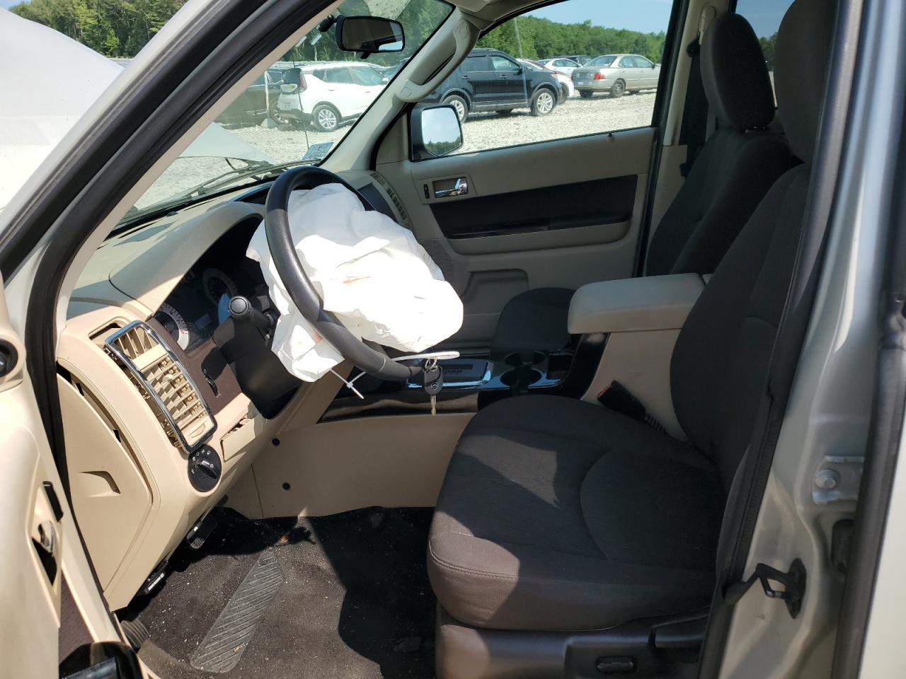 2009 Mazda Tribute I VIN: 4F2CZ02729KM01869 Lot: 67520685