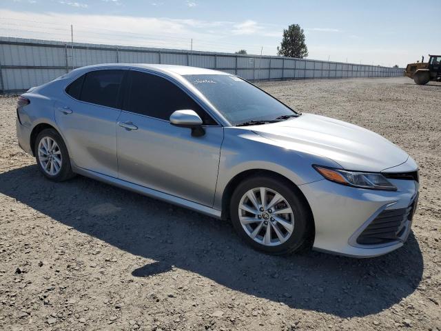 TOYOTA CAMRY 2021 Серебристый