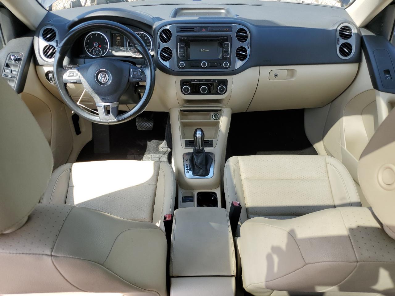 2012 Volkswagen Tiguan S VIN: WVGBV7AX0CW599025 Lot: 69882845
