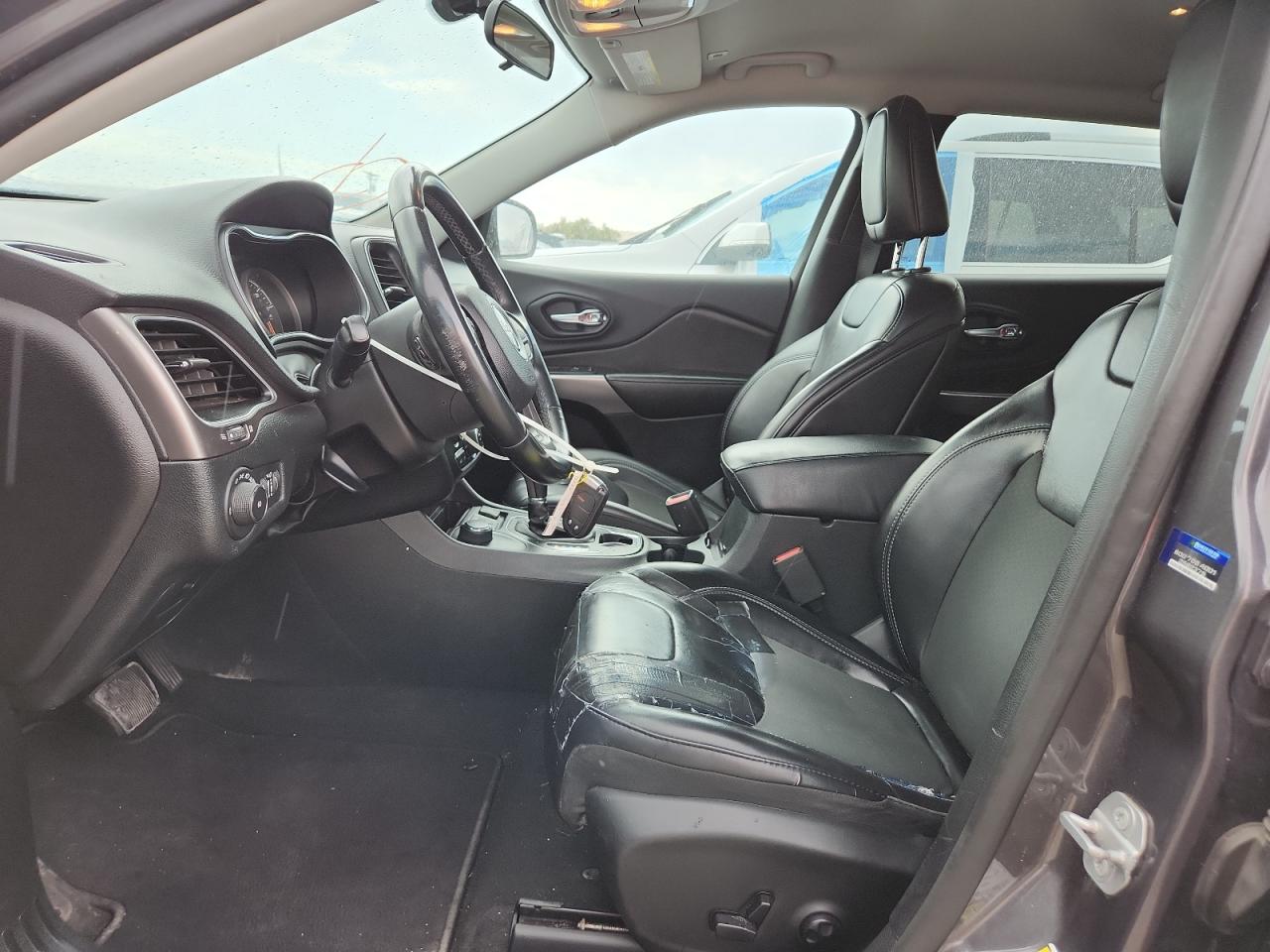 2019 Jeep Cherokee Latitude Plus VIN: 1C4PJMLB2KD364884 Lot: 69826485