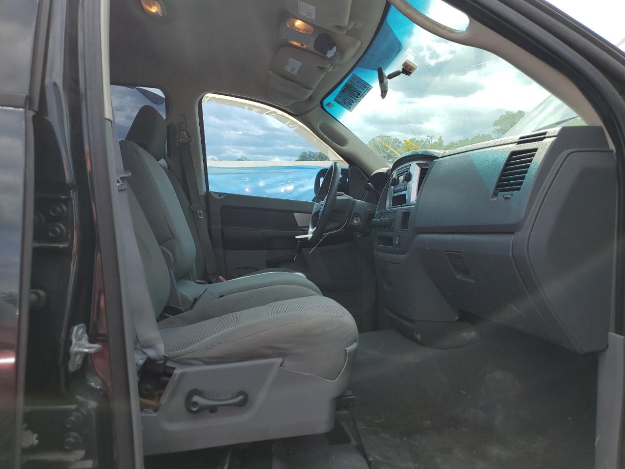 2007 Dodge Ram 1500 St VIN: 1D7HU18P57S268397 Lot: 67120705