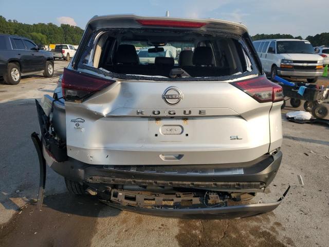 NISSAN ROGUE 2022 Srebrny