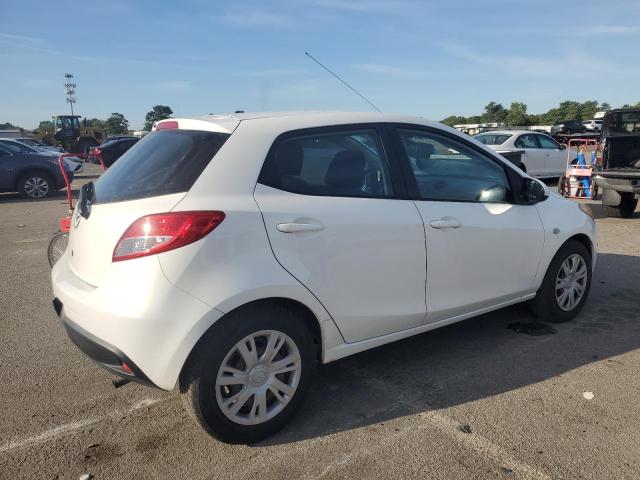  MAZDA 2 2013 Biały