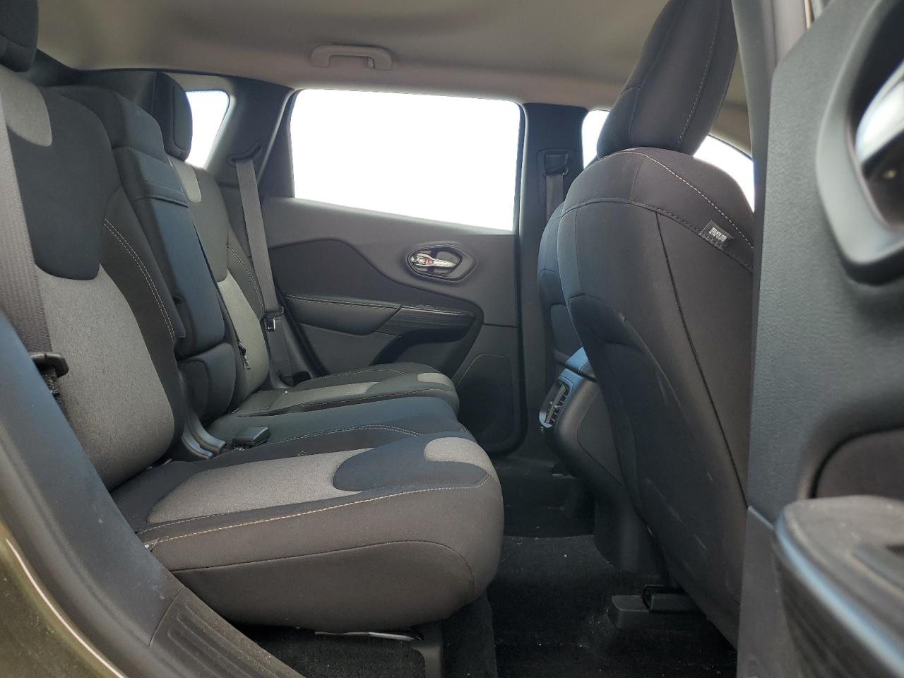 2016 Jeep Cherokee Sport VIN: 1C4PJLAB0GW115072 Lot: 69953775