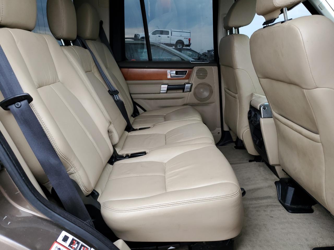2011 Land Rover Lr4 Hse Luxury VIN: SALAK2D43BA556509 Lot: 70144835