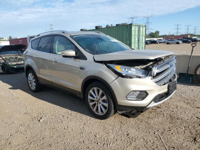  FORD ESCAPE 2017 Beżowy