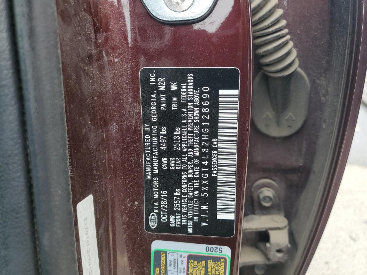 2017 Kia Optima Lx VIN: 5XXGT4L32HG128690 Lot: 70002125