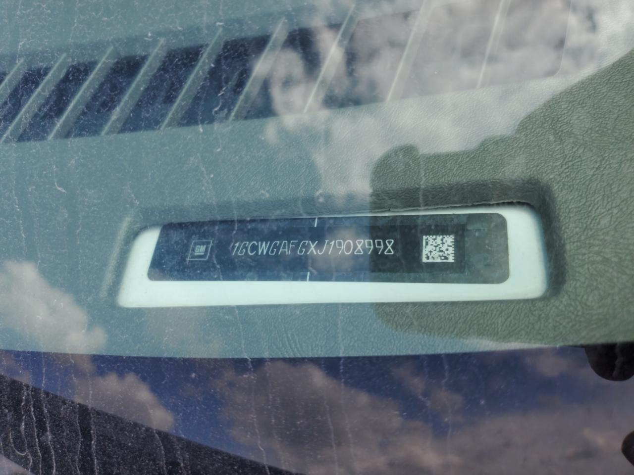 2018 Chevrolet Express G2500 VIN: 1GCWGAFGXJ1908998 Lot: 69532315