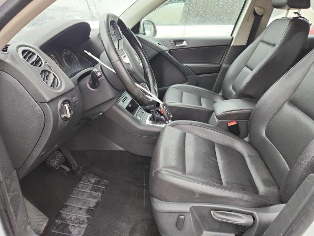  VOLKSWAGEN TIGUAN 2016 Белы