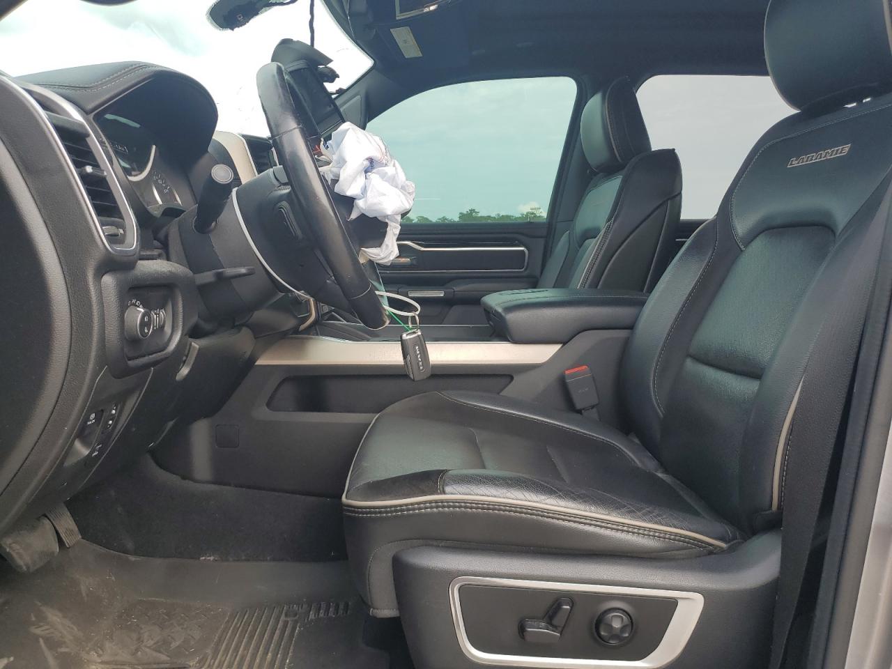 2019 Ram 1500 Laramie VIN: 1C6SRFJT0KN694518 Lot: 70300165