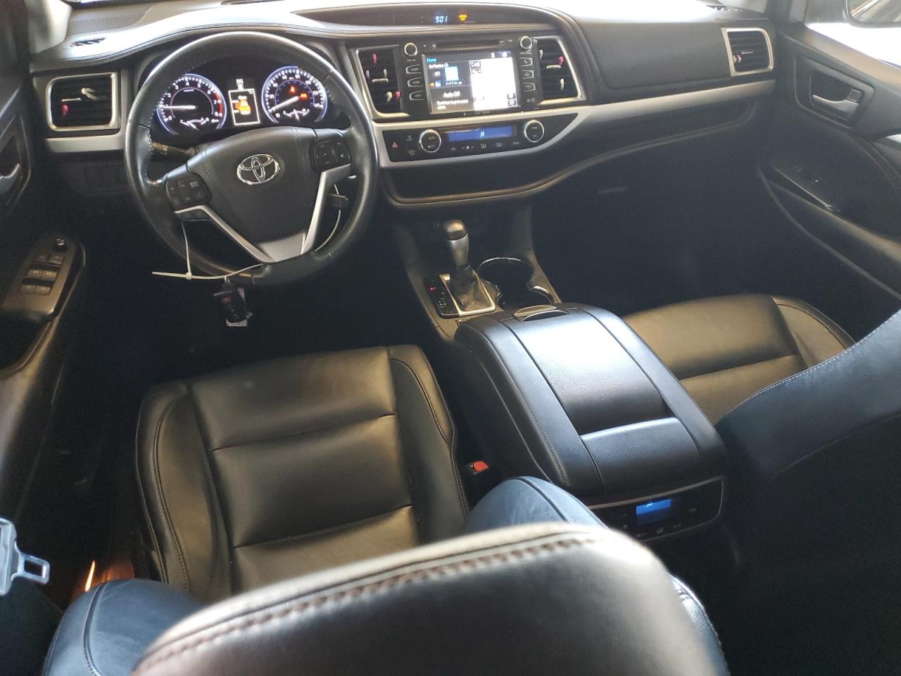 2016 Toyota Highlander Xle VIN: 5TDJKRFH0GS502000 Lot: 70002965