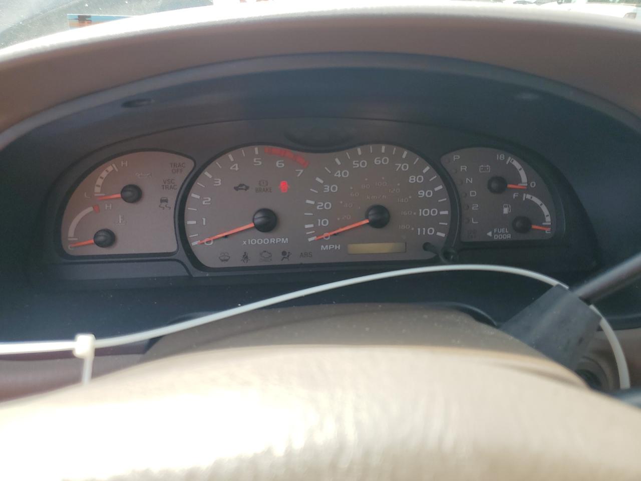 2002 Toyota Sequoia Limited VIN: 5TDZT38A02S111273 Lot: 69507185