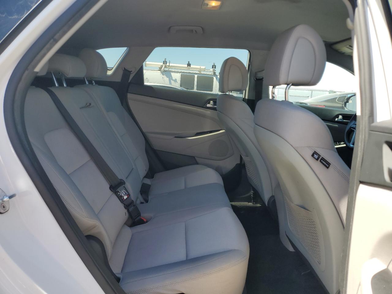 2018 Hyundai Tucson Se VIN: KM8J23A47JU676842 Lot: 70760625