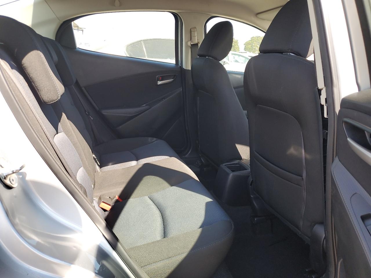 2019 Toyota Yaris L VIN: 3MYDLBYV4KY507241 Lot: 68575095