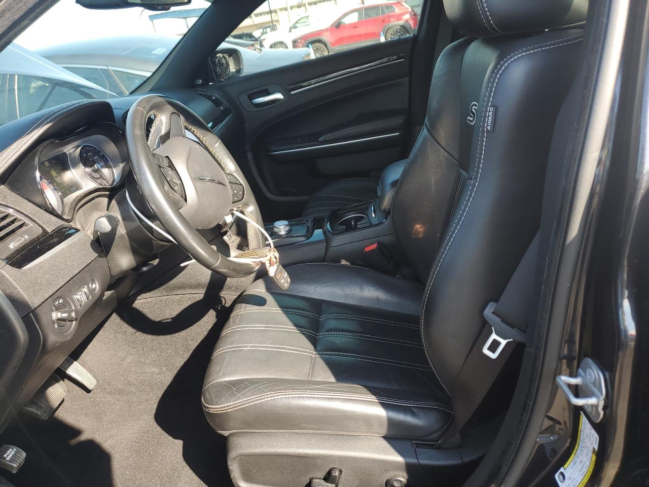 2019 Chrysler 300 S VIN: 2C3CCABT8KH580361 Lot: 67666035