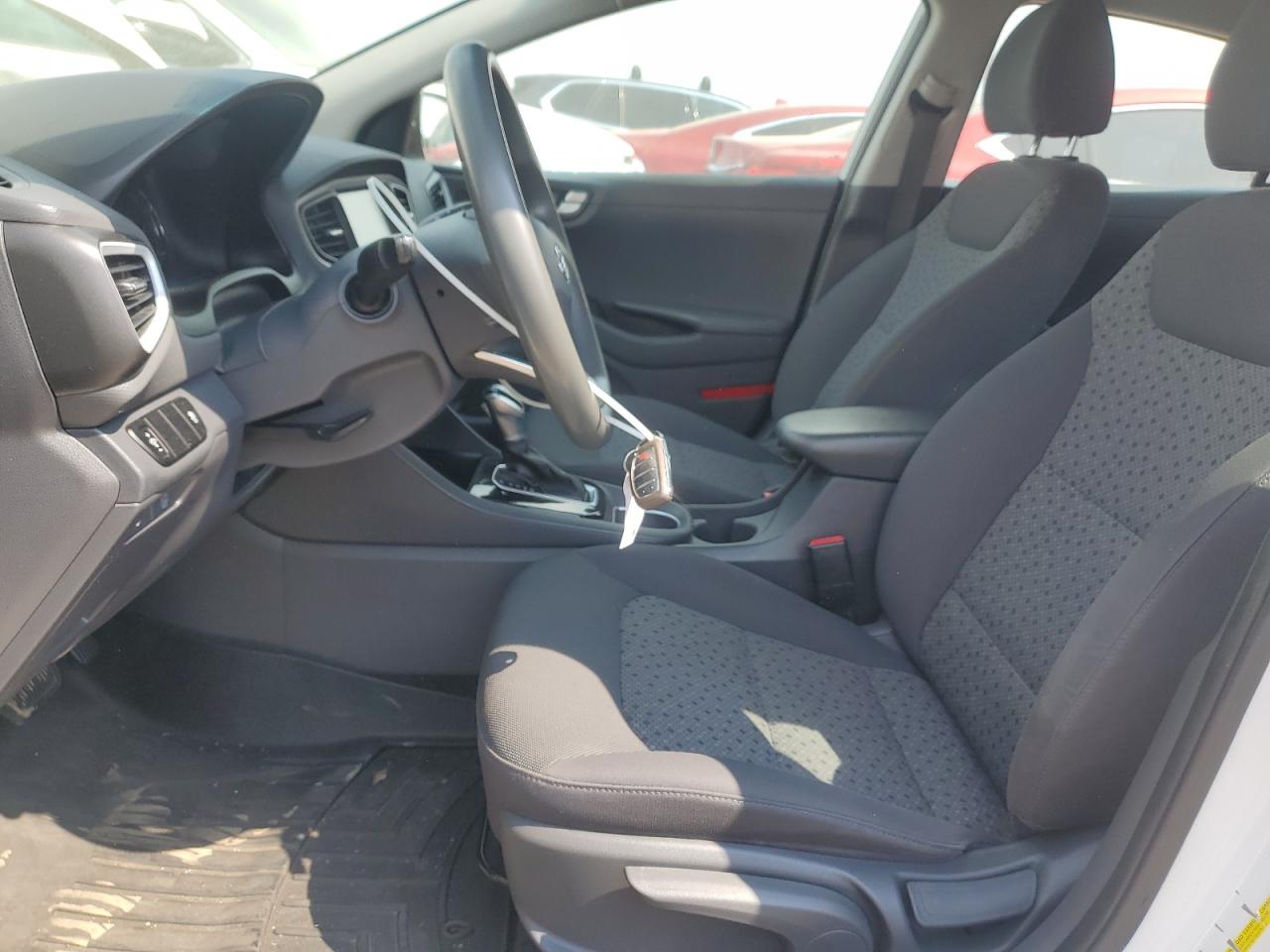 2019 Hyundai Ioniq Blue VIN: KMHC65LC7KU109285 Lot: 67490385