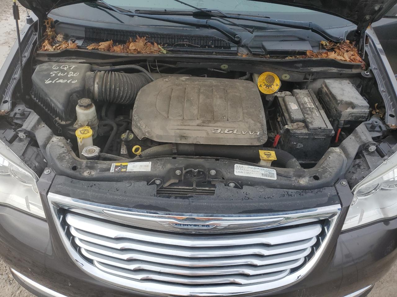 2016 Chrysler Town & Country Touring L VIN: 2C4RC1CG4GR303702 Lot: 68342885