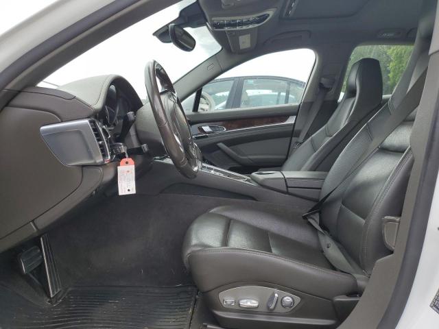 Sedans PORSCHE PANAMERA 2015 White