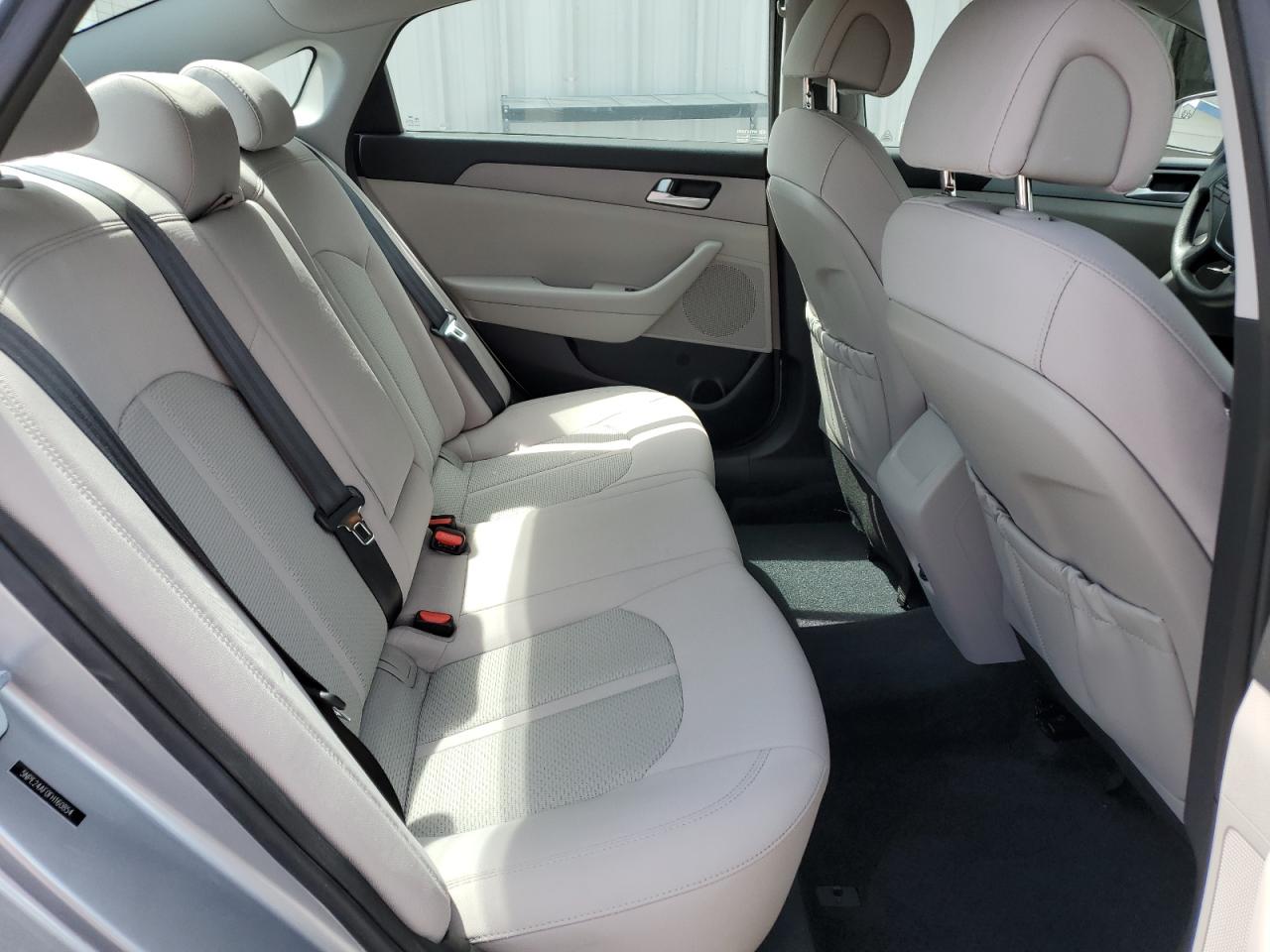 2015 Hyundai Sonata Se VIN: 5NPE24AF0FH160854 Lot: 70173775