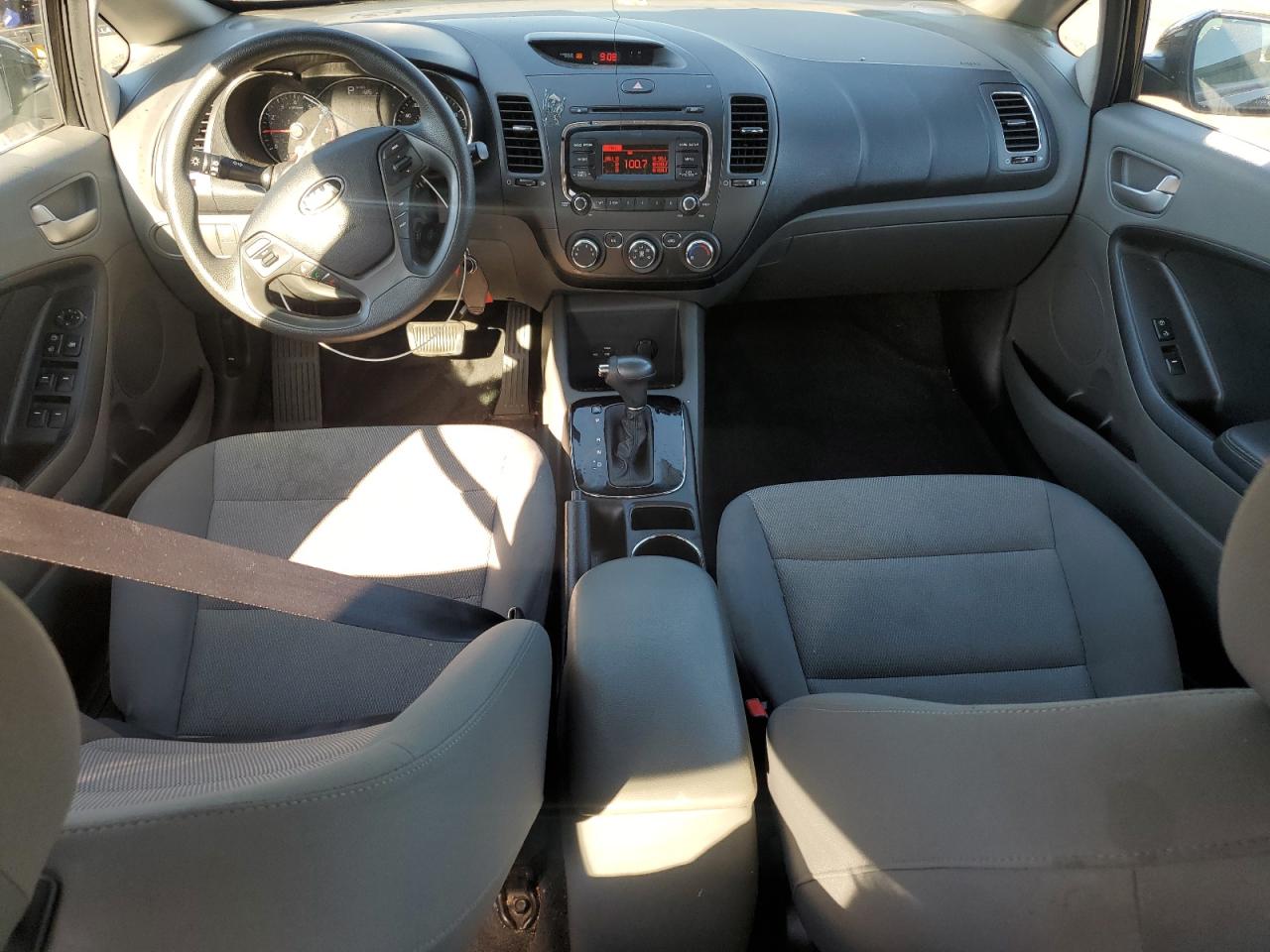 2017 Kia Forte Lx VIN: 3KPFK4A76HE039721 Lot: 81280905