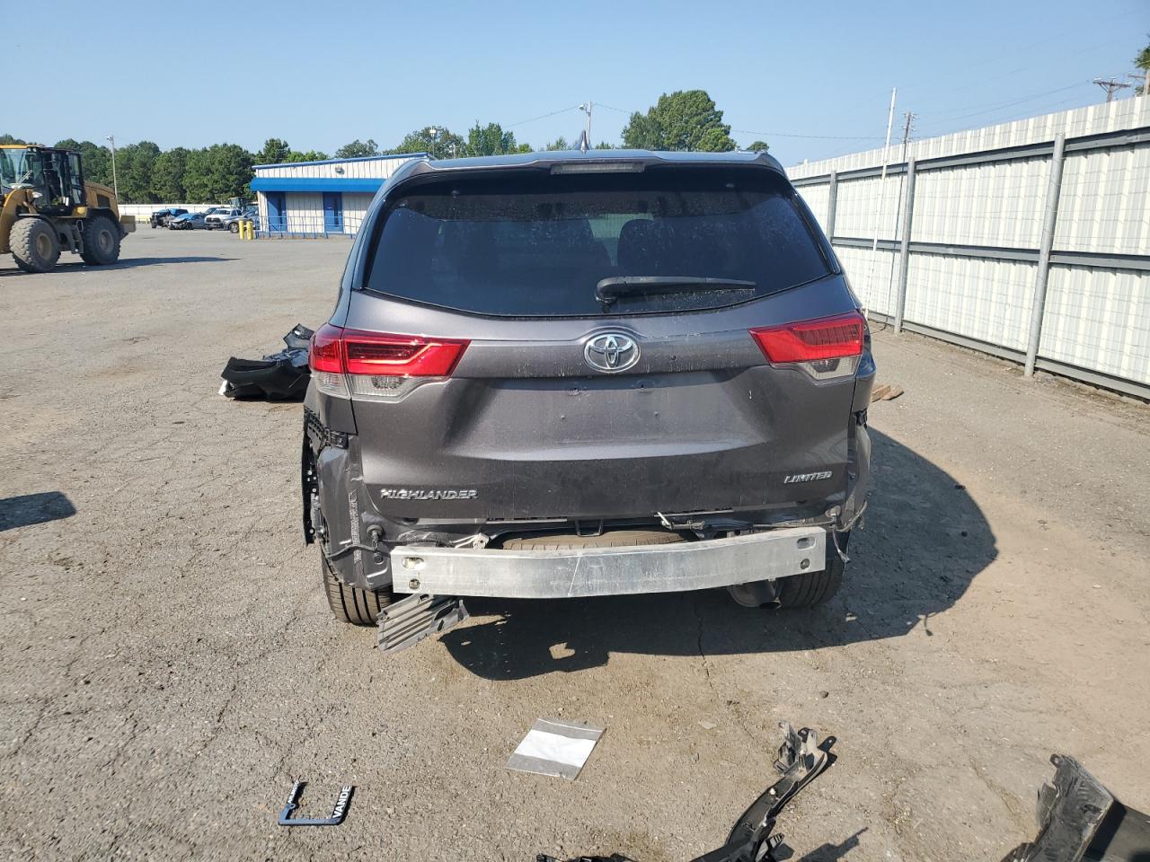 2017 Toyota Highlander Limited VIN: 5TDYZRFH4HS223371 Lot: 69426305