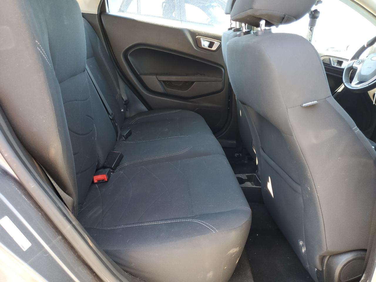 2014 Ford Fiesta Se VIN: 3FADP4EJ3EM131715 Lot: 70390385