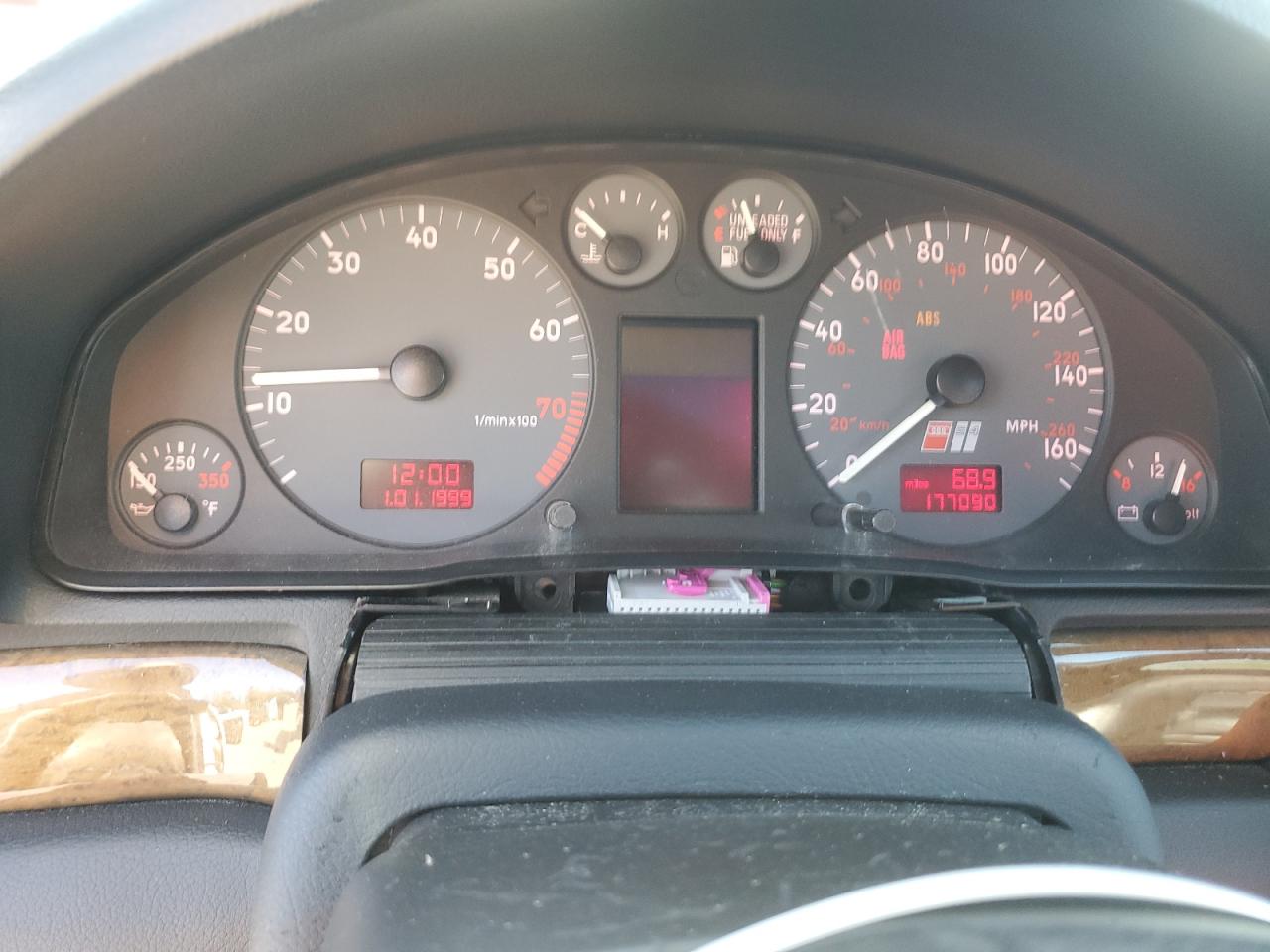 2000 Audi S4 2.7 Quattro VIN: WAUDD68DXYA129608 Lot: 70119025