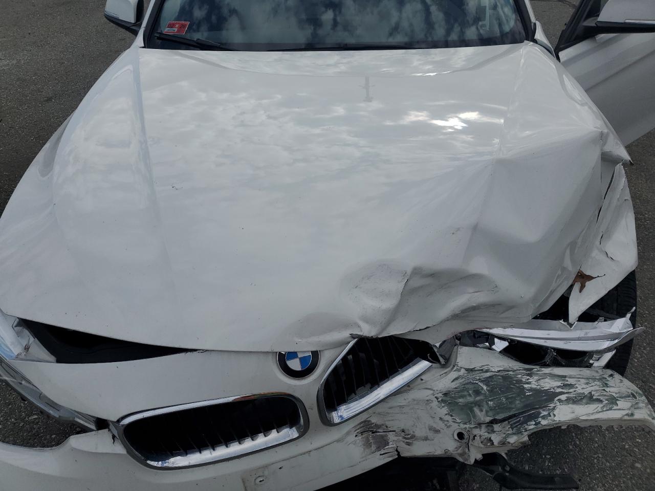 2018 BMW 320 Xi VIN: WBA8A3C5XJA498841 Lot: 68557075