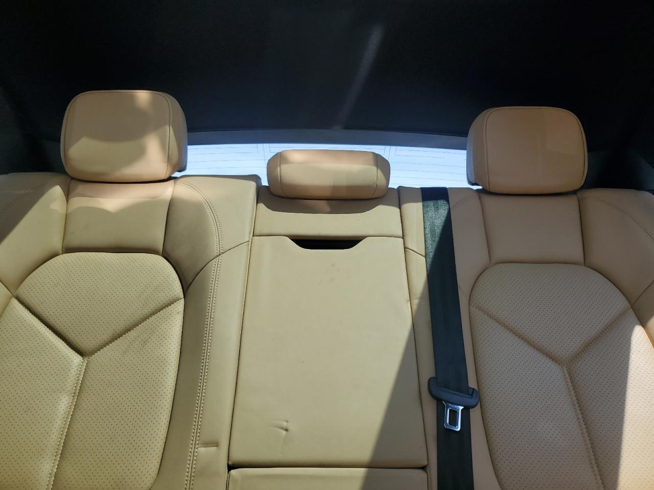 2018 Porsche Macan VIN: WP1AA2A54JLB02715 Lot: 68682085