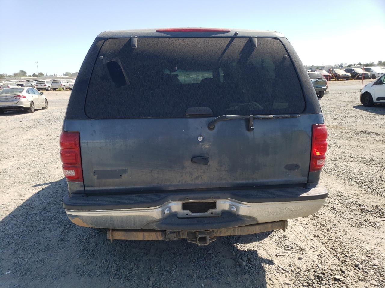 2000 Ford Expedition Xlt VIN: 1FMRU15L6YLB56943 Lot: 69731135