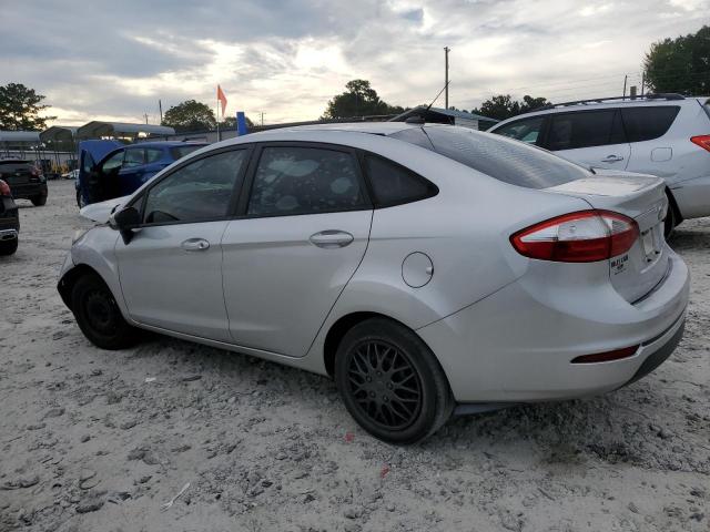  FORD FIESTA 2016 Серебристый