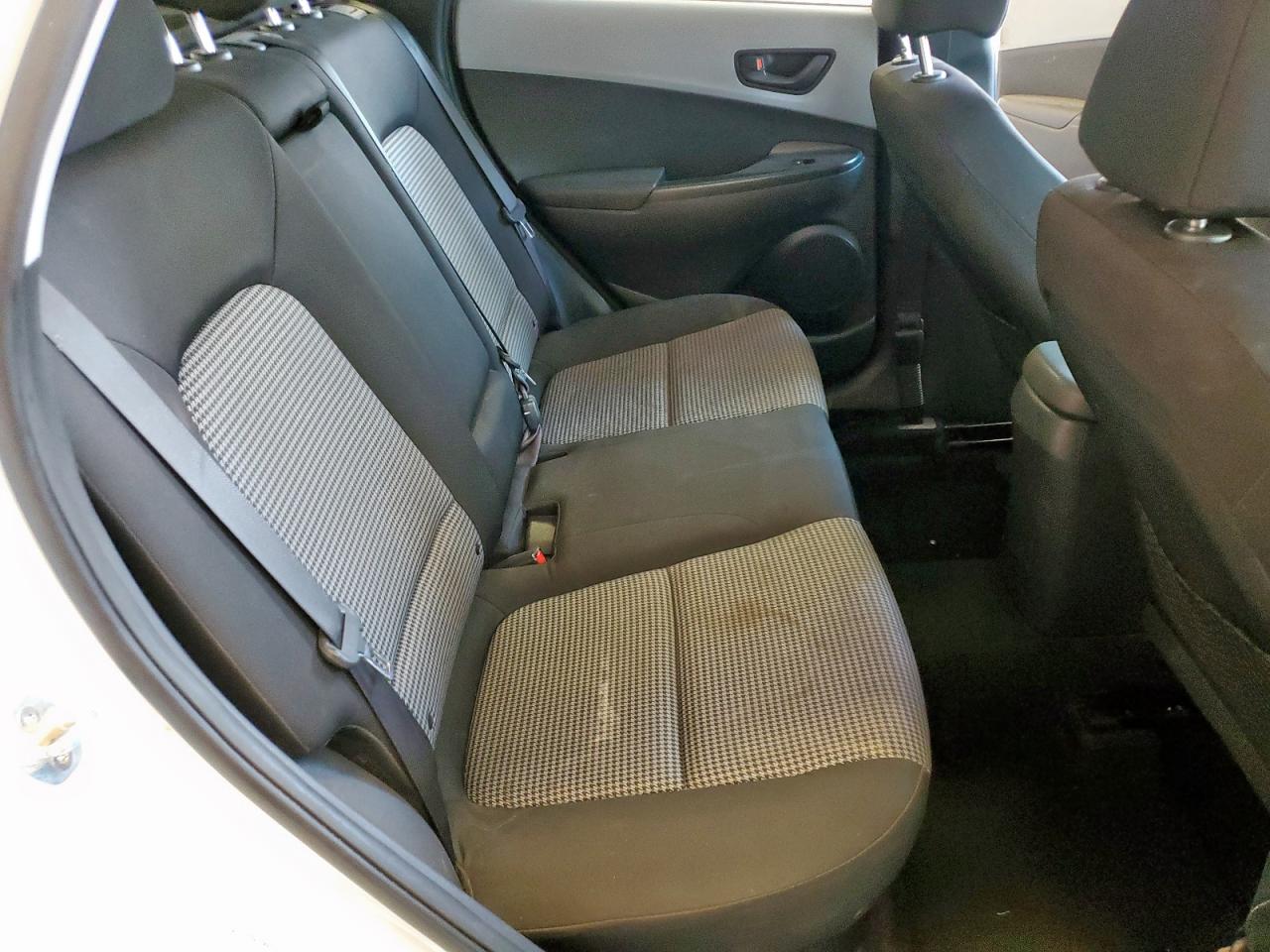 2020 Hyundai Kona Se VIN: KM8K12AA0LU583879 Lot: 84039875