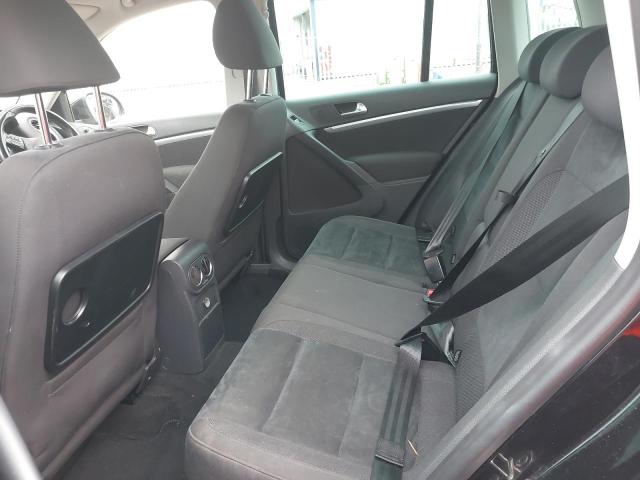 2014 VOLKSWAGEN TIGUAN MAT