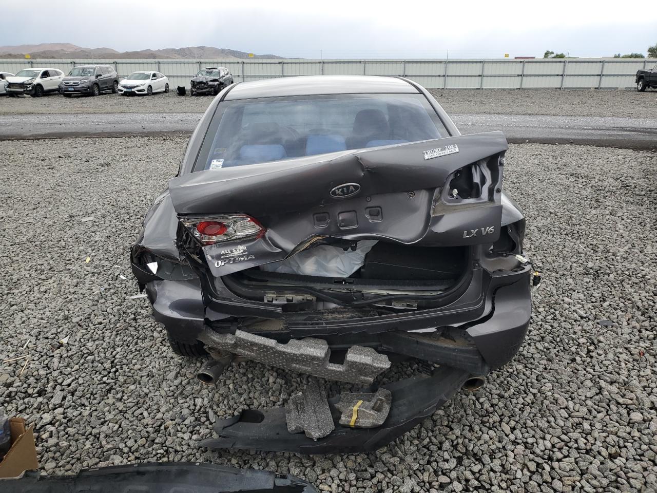 2008 Kia Optima Lx VIN: KNAGE124185215405 Lot: 70379555