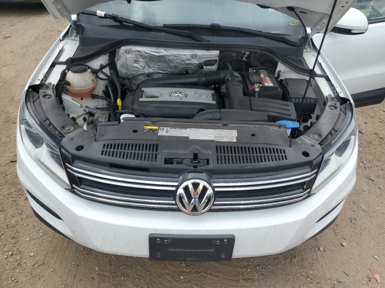 2017 Volkswagen Tiguan S VIN: WVGBV7AX2HK053101 Lot: 70564155
