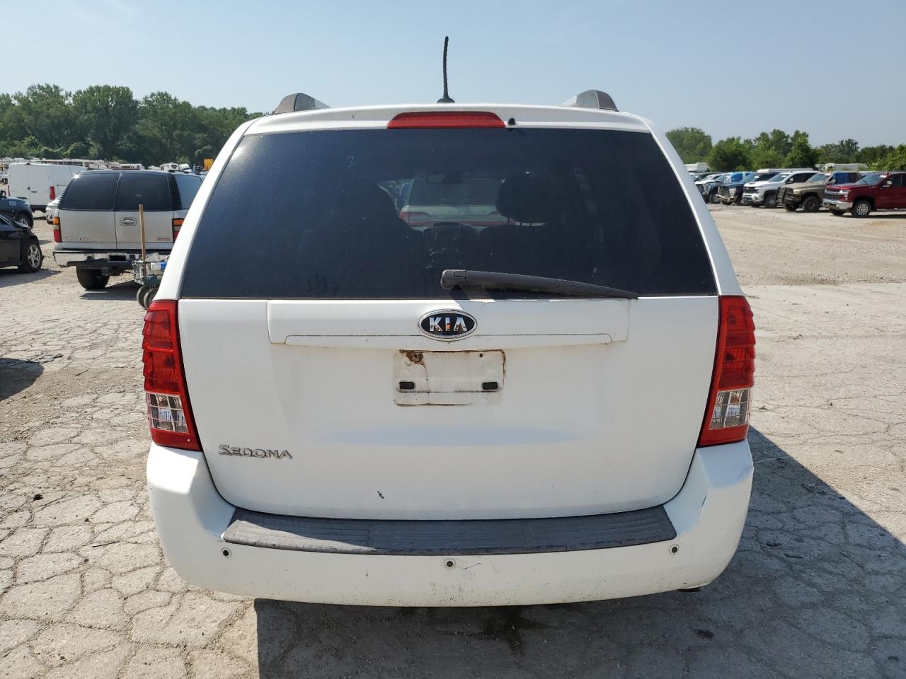 2011 Kia Sedona Lx VIN: KNDMG4C73B6369013 Lot: 67764605