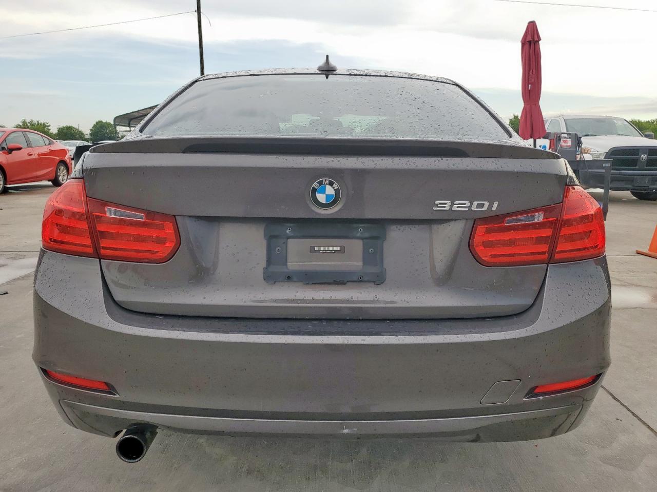 WBA3B1C53EK133817 2014 BMW 320 I