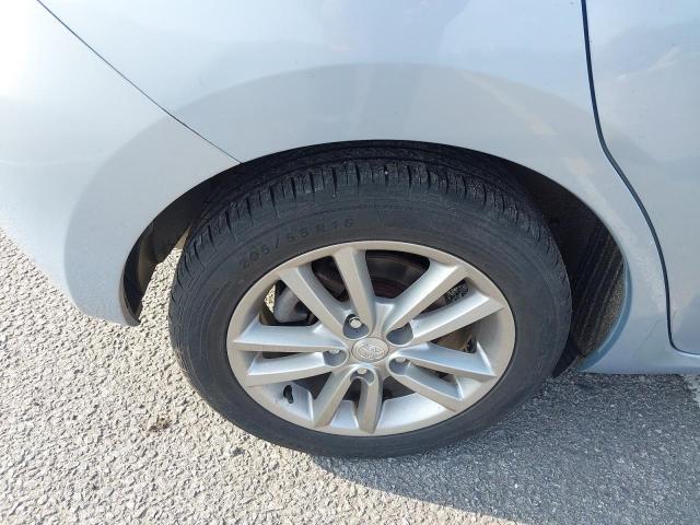 2009 TOYOTA AURIS TR S