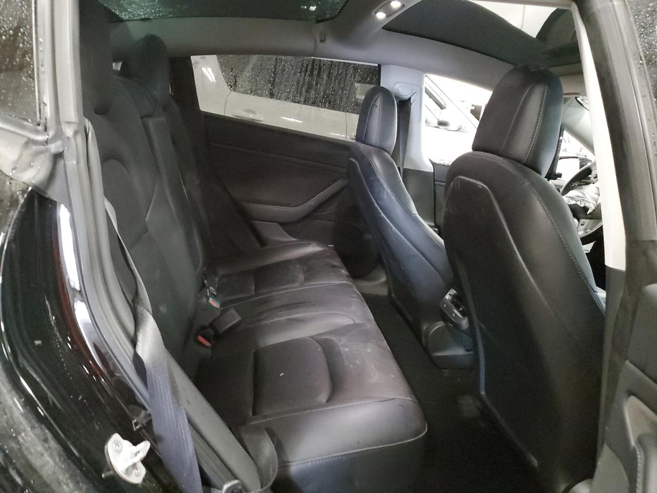 2018 Tesla Model 3 VIN: 5YJ3E1EB1JF184656 Lot: 69673995
