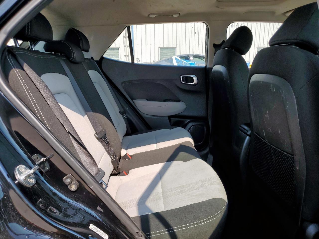 2022 Hyundai Venue Sel VIN: KMHRC8A35NU158951 Lot: 67755615