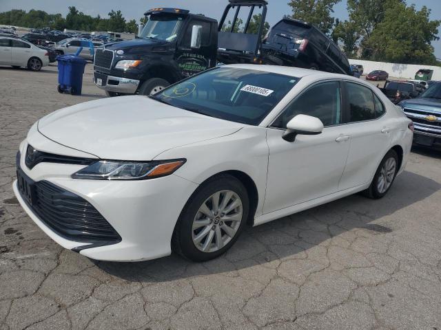  TOYOTA CAMRY 2020 Белы